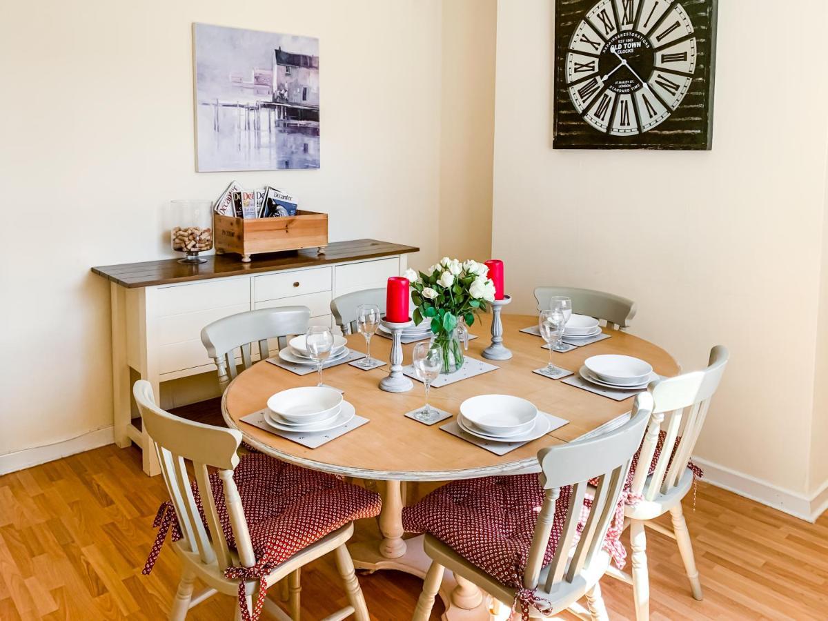 Waverley Lodge - Quaint Victorian Home With Free Parking York Bagian luar foto