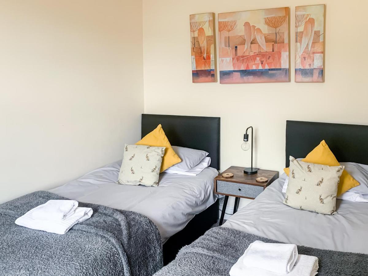 Waverley Lodge - Quaint Victorian Home With Free Parking York Bagian luar foto