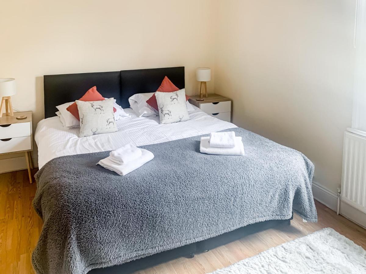 Waverley Lodge - Quaint Victorian Home With Free Parking York Bagian luar foto