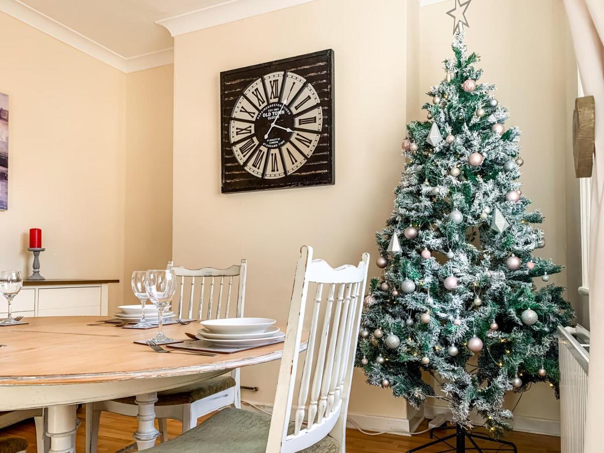 Waverley Lodge - Quaint Victorian Home With Free Parking York Bagian luar foto