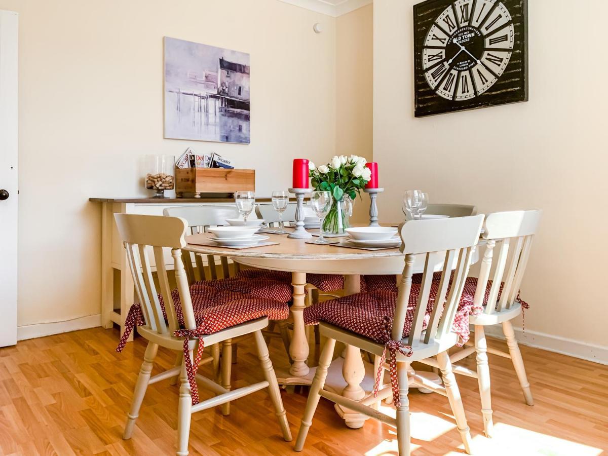 Waverley Lodge - Quaint Victorian Home With Free Parking York Bagian luar foto