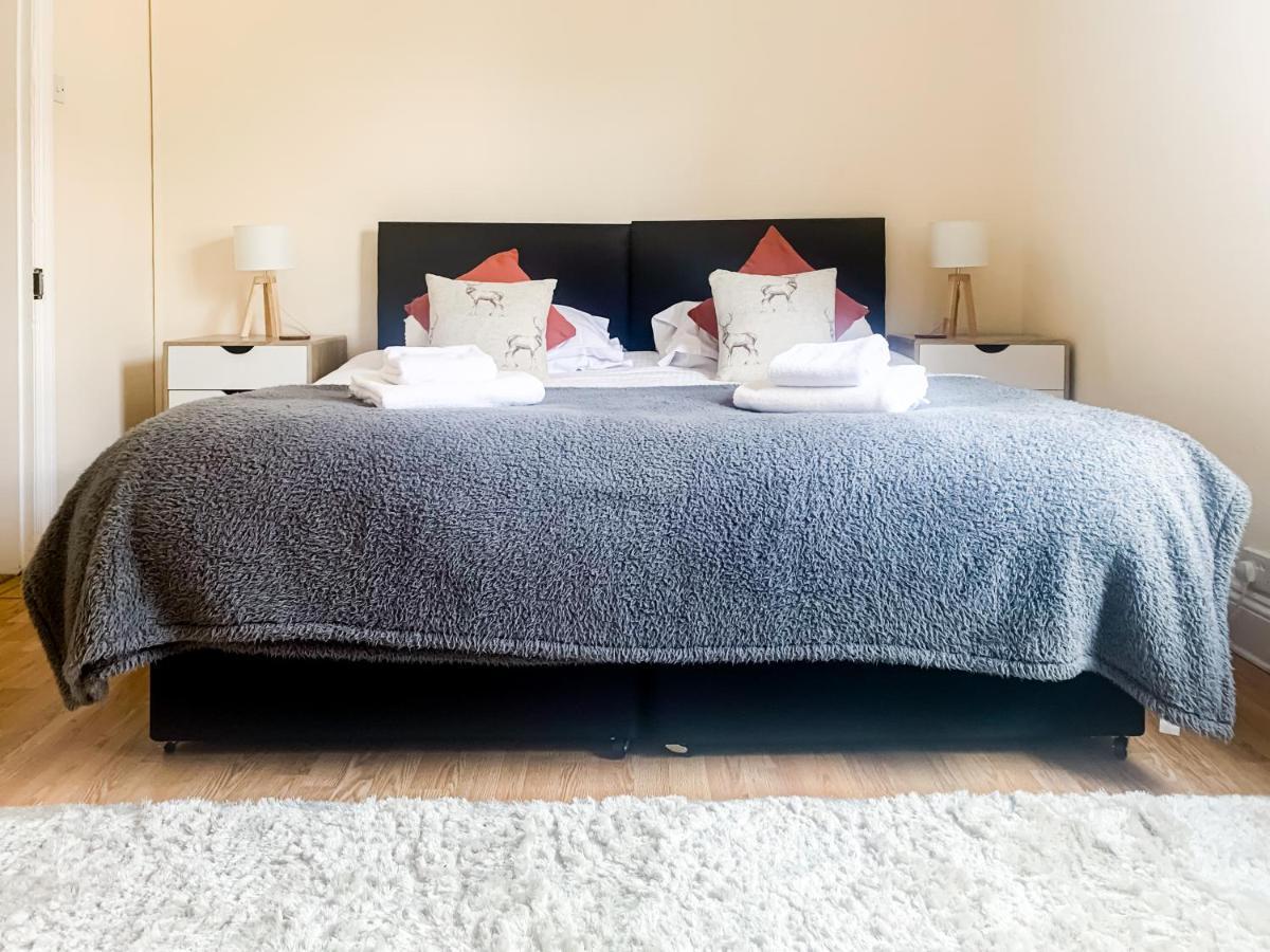 Waverley Lodge - Quaint Victorian Home With Free Parking York Bagian luar foto