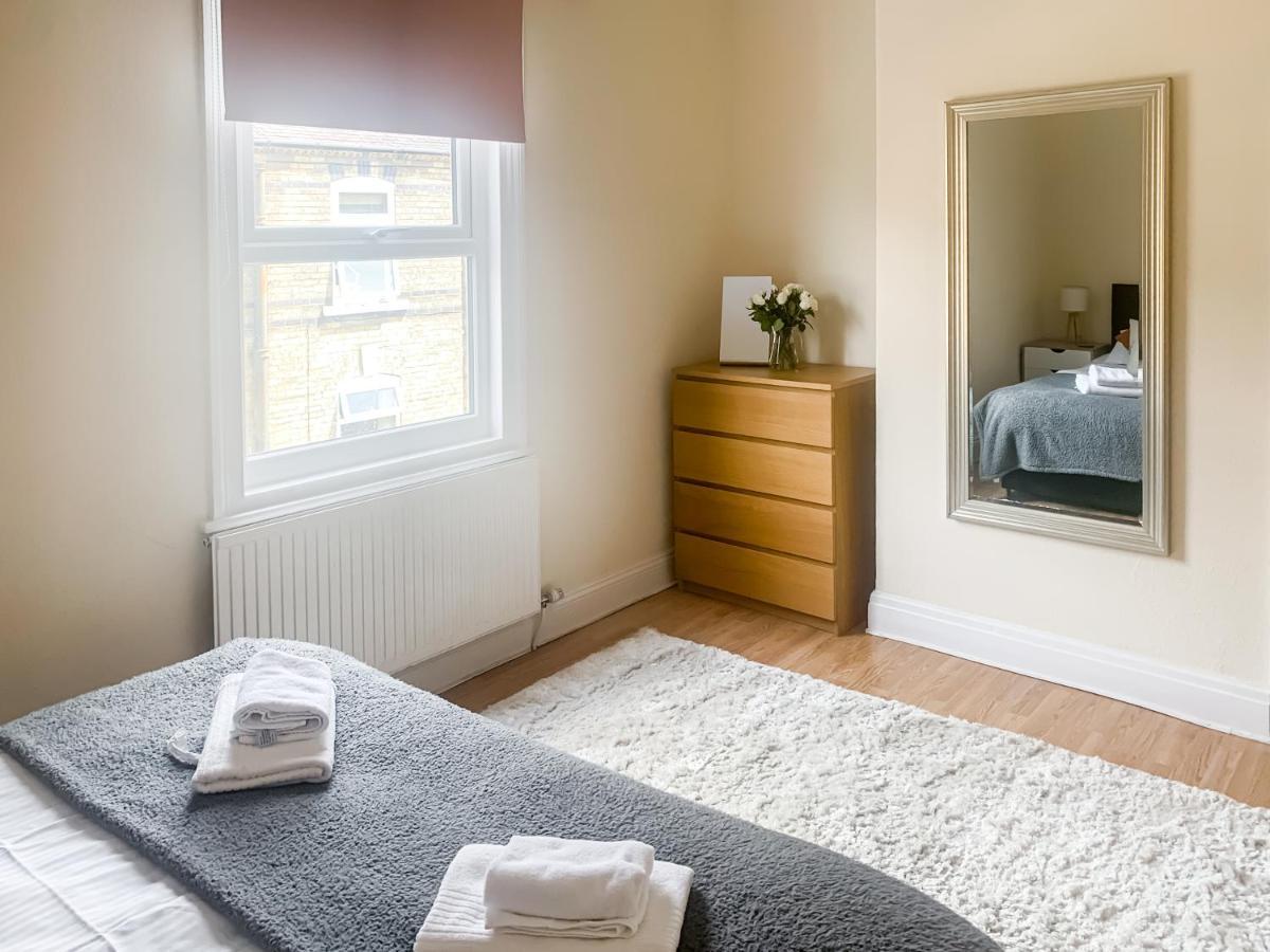 Waverley Lodge - Quaint Victorian Home With Free Parking York Bagian luar foto