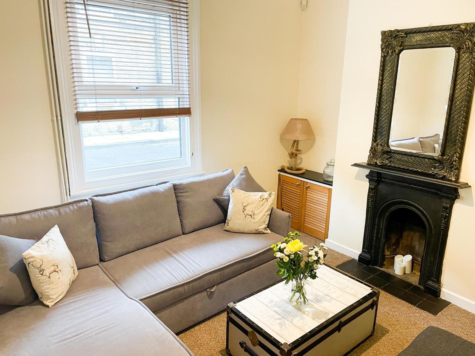Waverley Lodge - Quaint Victorian Home With Free Parking York Bagian luar foto