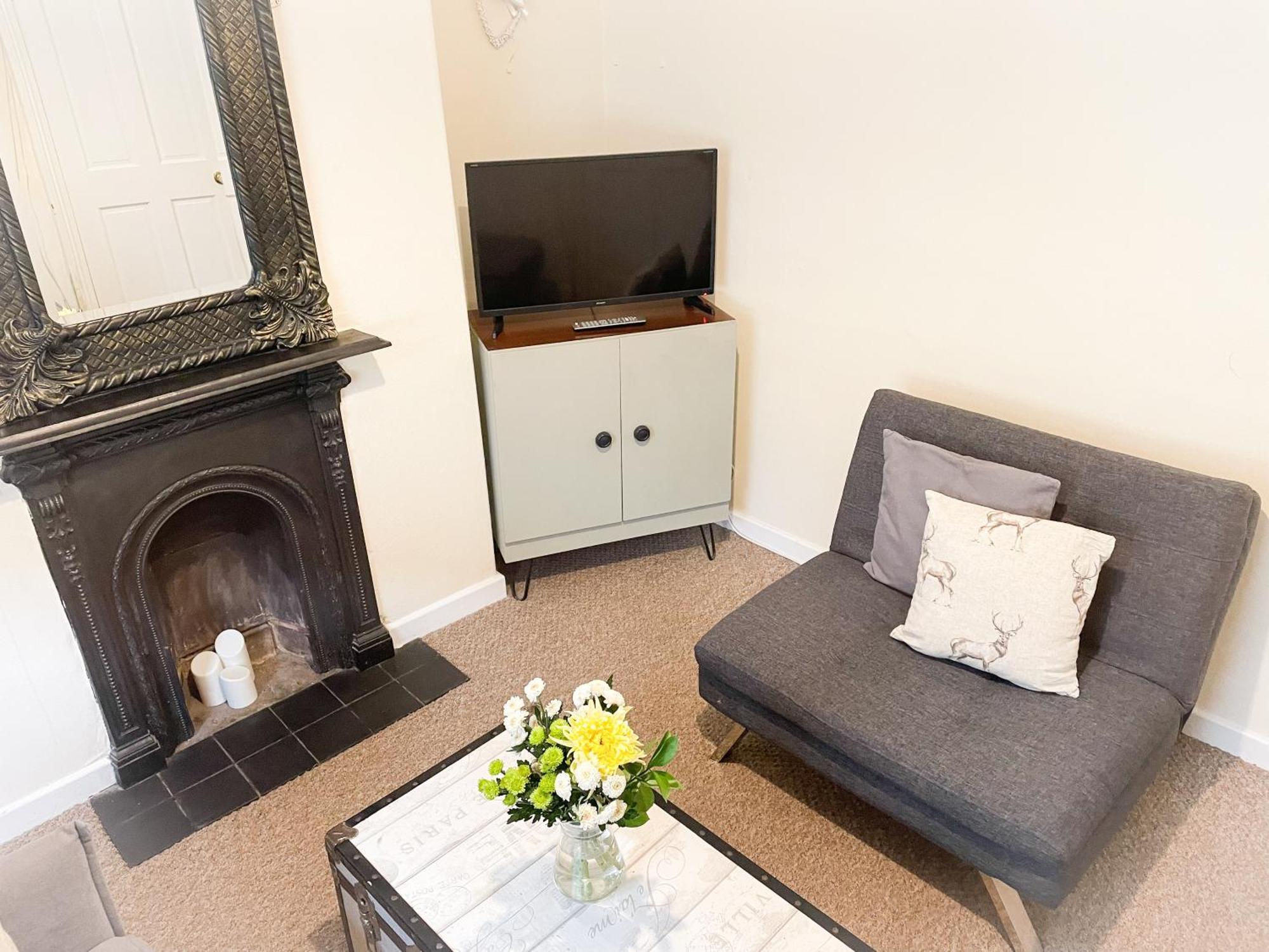 Waverley Lodge - Quaint Victorian Home With Free Parking York Bagian luar foto